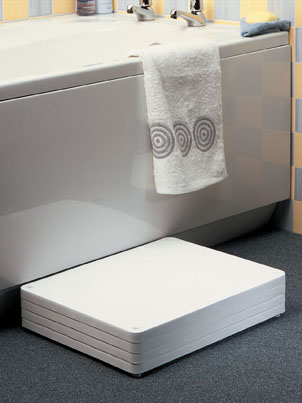 ADJUSTABLE HEIGHT BATH STEP